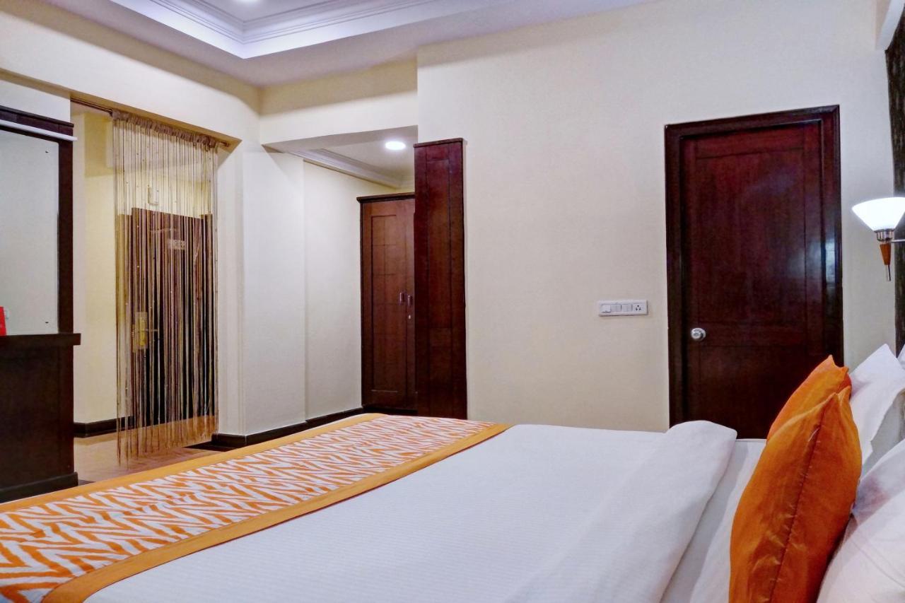 Oyo 10437 Hotel Hibiscus Inn Bangalore Dış mekan fotoğraf
