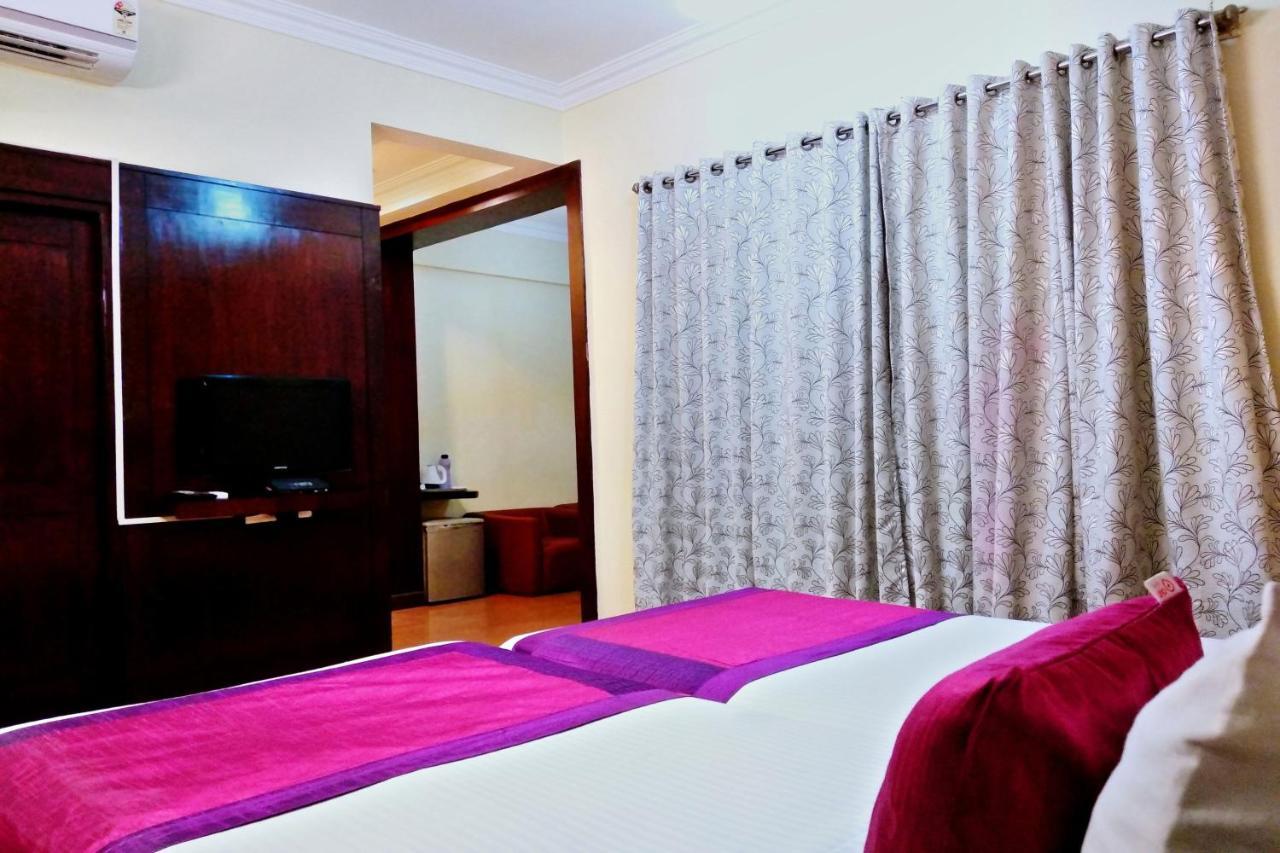 Oyo 10437 Hotel Hibiscus Inn Bangalore Dış mekan fotoğraf